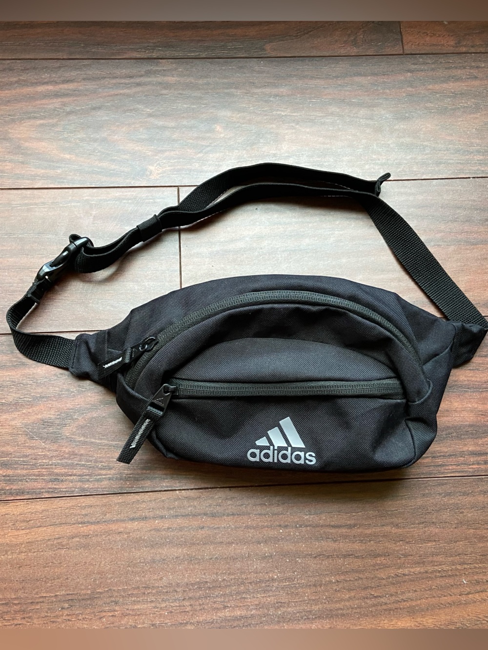 ADIDAS BLACK FANNY PACK NWOT